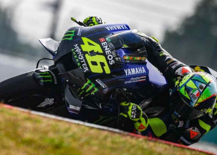MotoGP: Valentino Rossi firma con la SRT Petronas.