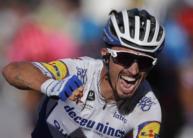 Ciclismo: è tornato Alaphilippe, leader del Tour come un anno fa.