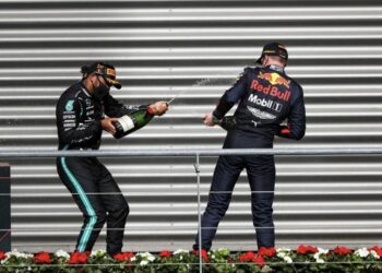 F1: Mercedes e Red Bull sul podio, la Ferrari tocca il fondo