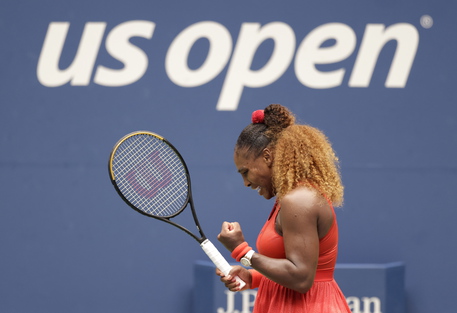 US OPEN: Serena Williams vola in semifinale.