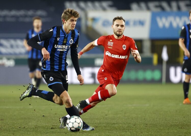Vormer e Dost guidano il Club Brugge ai quarti di finale.