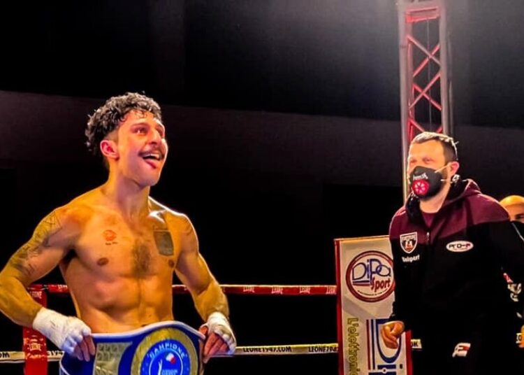 Sannino è il nuovo campione italiano dei pesi supergallo.