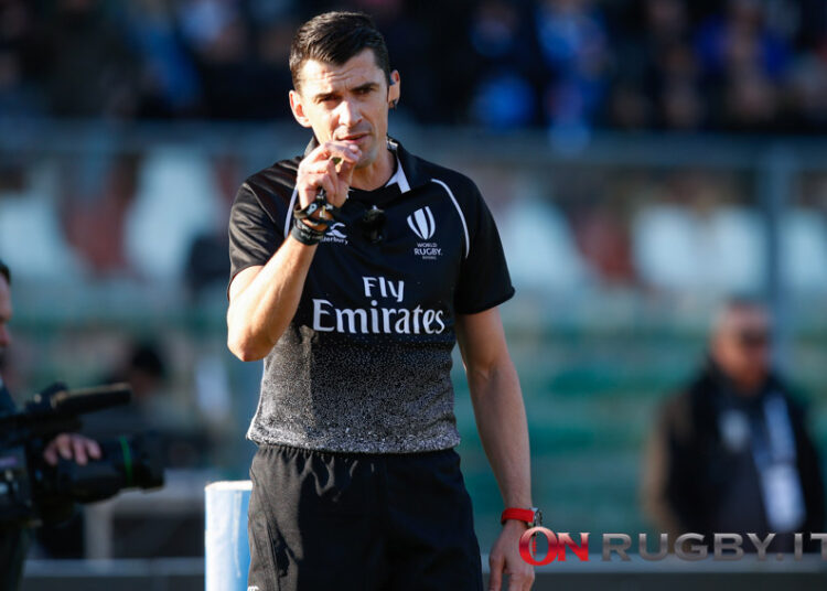 Rugby, l’arbitro Pascal Gauzere ha ammesso di aver sbagliato.