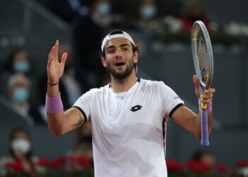 Berrettini cavalca il sogno, poi si arrende.