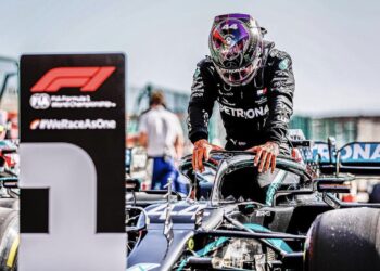 F1: Hamilton conquista Portimao, Verstappen arriva secondo