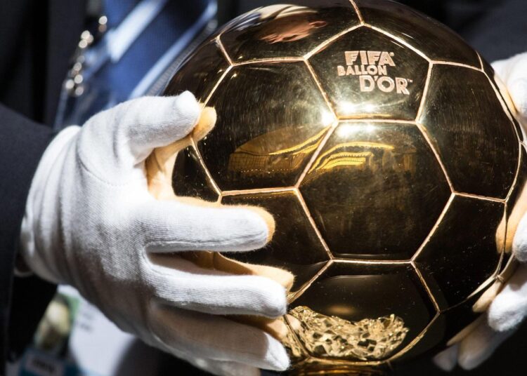 Corsa al Pallone d’Oro: gli azzurri sfidano Messi.