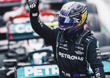 Formula 1: Bottas trionfa nella Sprint, Hamilton rimonta