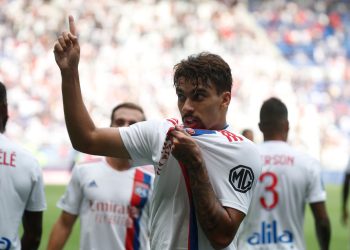Ore 21, Lorient – Lione. Entrambe si giocano un pezzo di stagione: Goal?