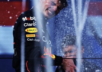 Formula 1: Verstappen conquista Miami, sul podio le Ferrari