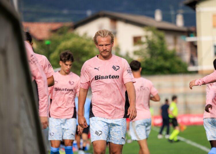 Carrarese-Palermo